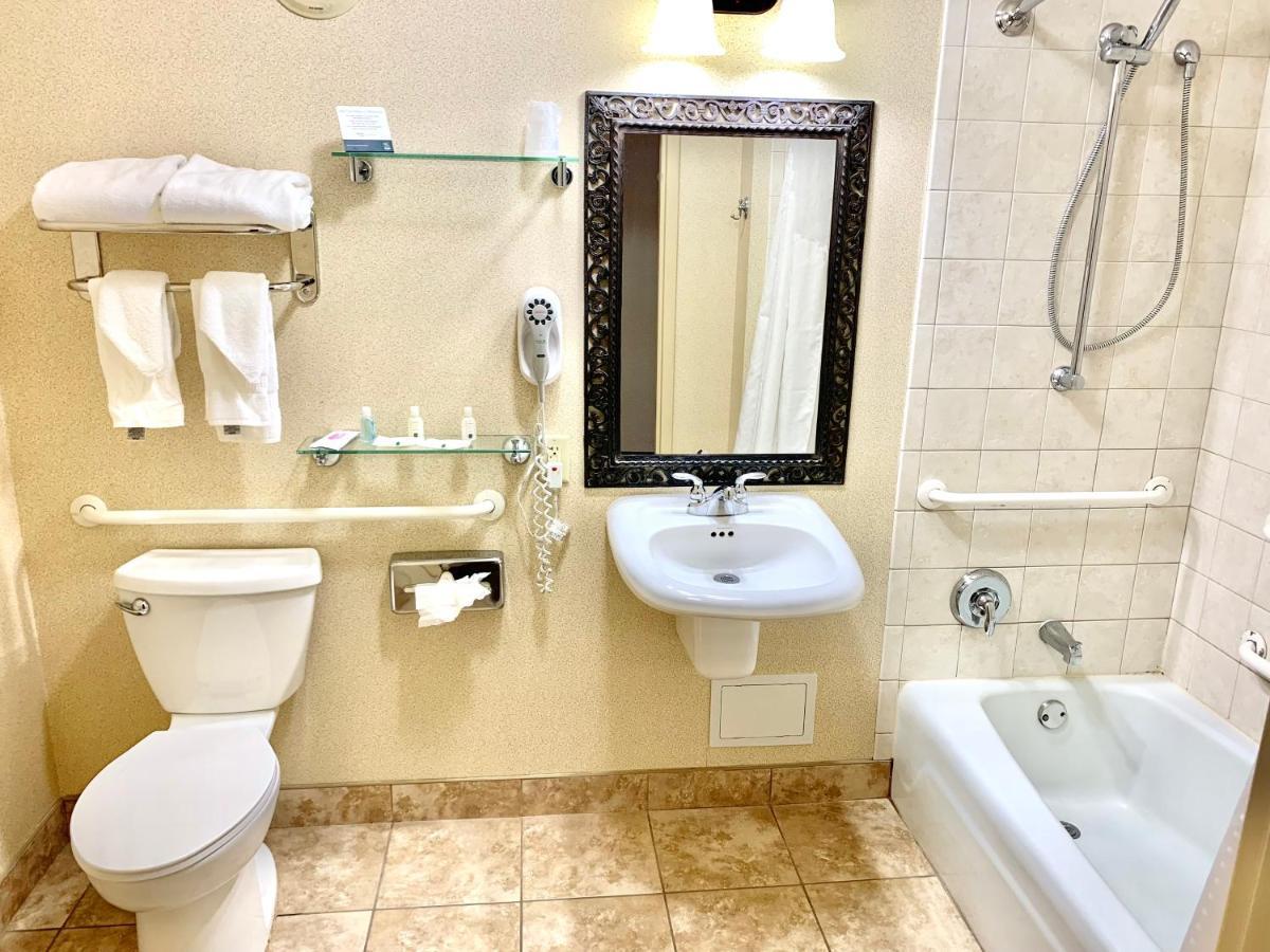 Quality Inn Oneonta Cooperstown Area Exteriör bild