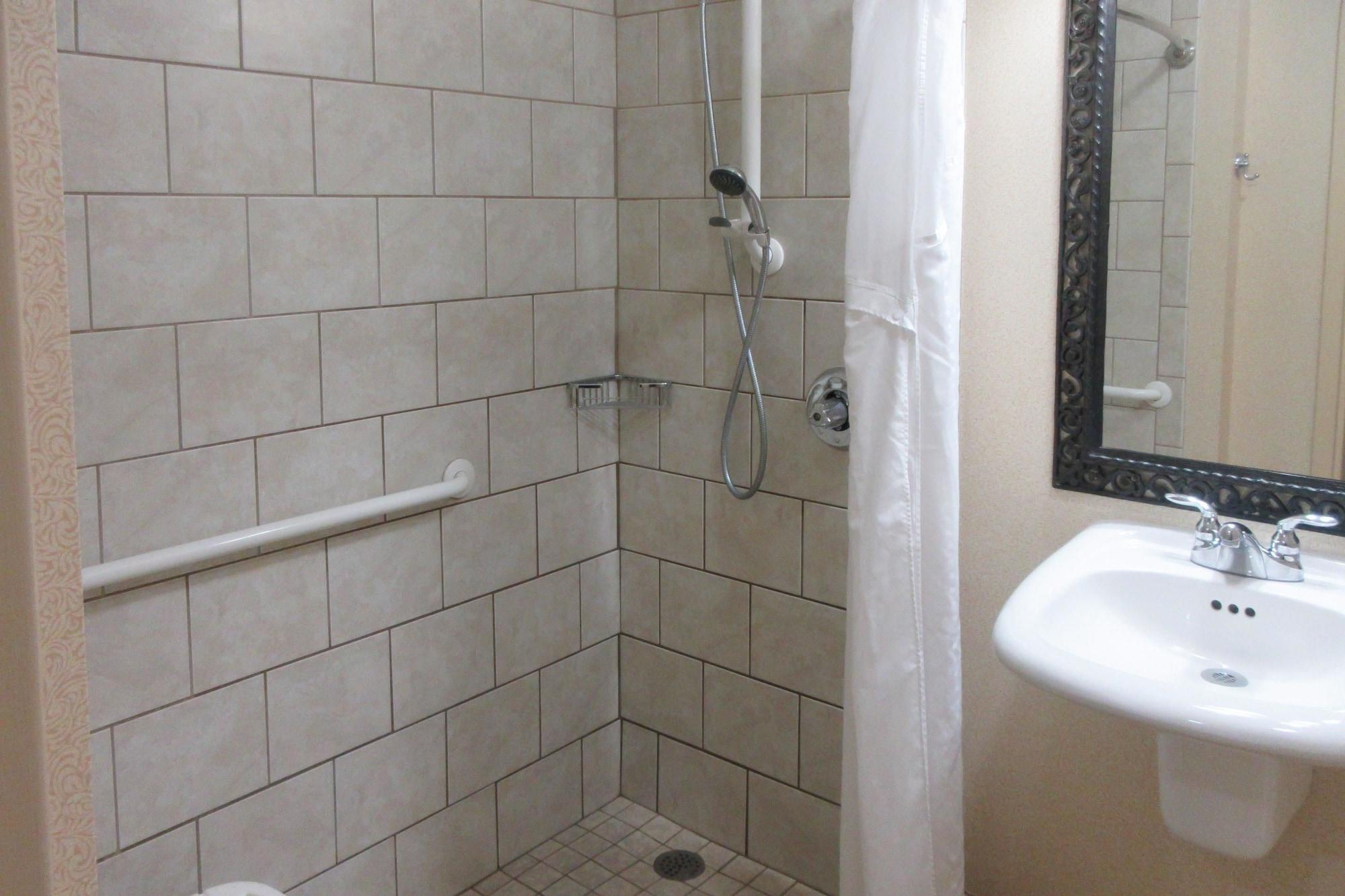Quality Inn Oneonta Cooperstown Area Exteriör bild