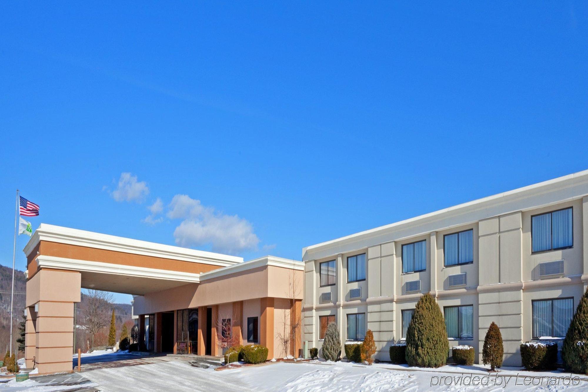 Quality Inn Oneonta Cooperstown Area Exteriör bild